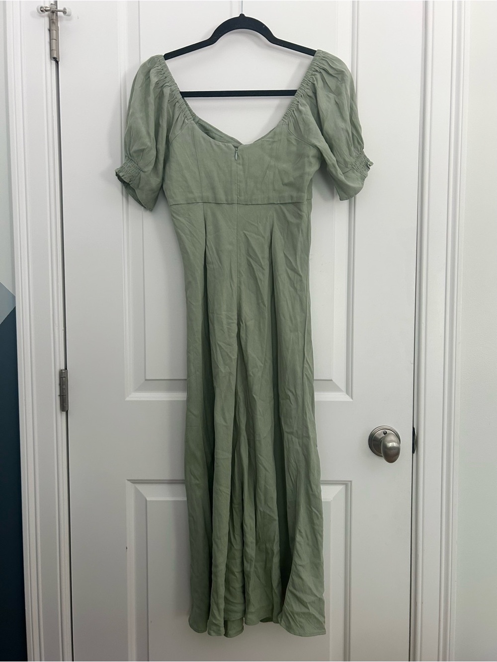 Madewell Sweetheart Puff-Sleeve Midi Dress in Frosted Sage Green - Picture 6 of 7